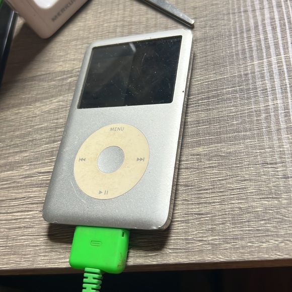 Apple IPod 20 G - Picture 3 of 3